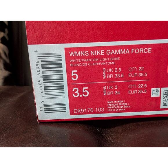 Women's Nike, Gamma Force Sneaker DX9176-103 White/Phantom-Light Bone-Sanddrift - Picture 5 of 5